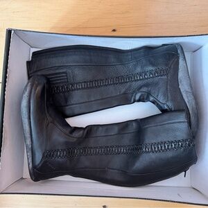 Earth Black Leather Boots